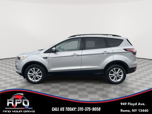 Used 2018 Ford Escape SE AWD/4WD image 2