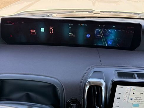 Certified 2025 Ford Expedition Max Platinum w/ Platinum Ultimate Package image 18