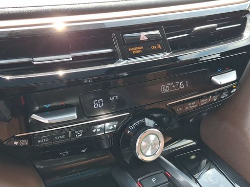 Used 2023 Acura MDX SH-AWD w/ Technology Package image 16