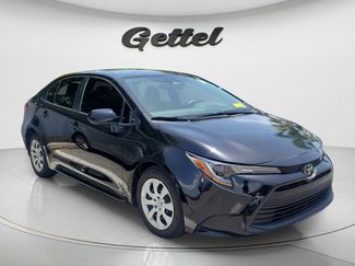 Used 2023 Toyota Corolla LE FWD video 2