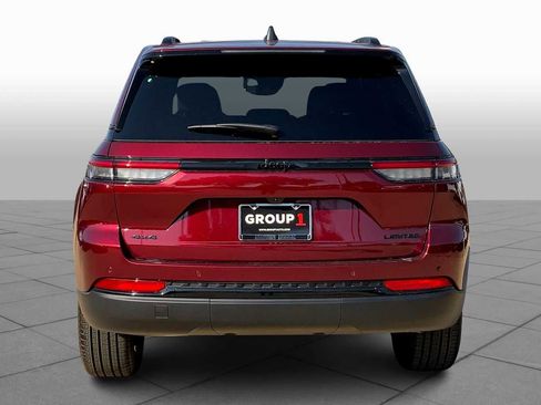 New 2025 Jeep Grand Cherokee Limited w/ Black Appearance Package image 4