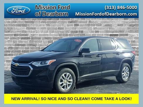 Used 2018 Chevrolet Traverse LS image 1