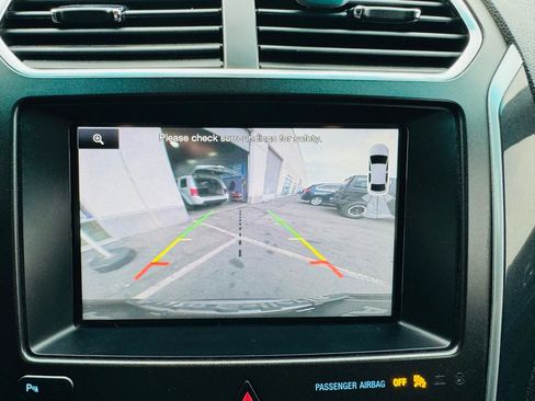 Used 2016 Ford Explorer Sport image 10