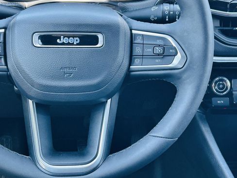 Used 2025 Jeep Compass Limited w/ High Altitude Package AWD/4WD image 20