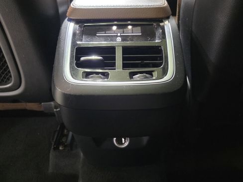 Used 2019 Volvo XC90 T6 Momentum w/ Advanced Package image 13