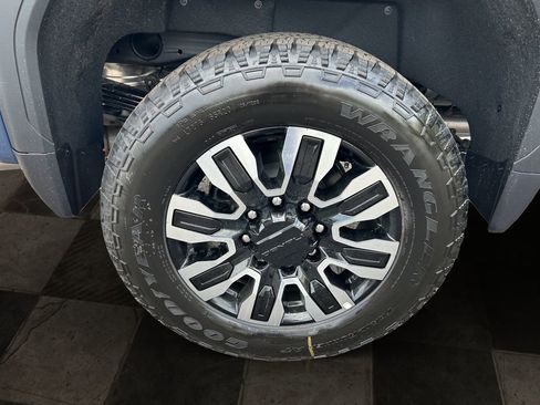 New 2026 GMC Sierra 2500 Denali Ultimate AWD/4WD image 12