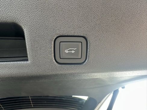 Certified 2024 Chevrolet Traverse LT w/ Trailering Package image 18