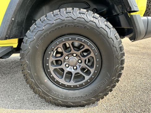 Used 2022 Jeep Wrangler Unlimited Sport image 34