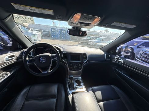 Used 2018 Jeep Grand Cherokee Limited image 27