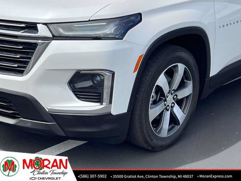 Certified 2023 Chevrolet Traverse LT w/ LT Premium Package AWD/4WD image 10