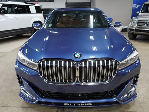 Used 2022 BMW ALPINA B7 xDrive w/ Luxury Rear Seating Package AWD/4WD image 8
