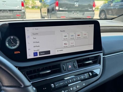 Used 2024 Lexus ES 350 w/ Technology Package FWD image 26