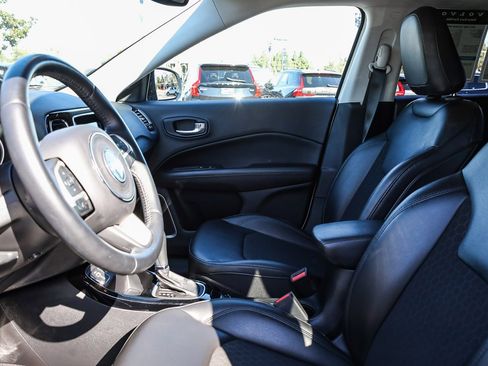 Used 2021 Jeep Compass Latitude image 17