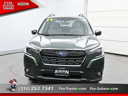 Used 2024 Subaru Forester Premium w/ Pop Package 2 image 3