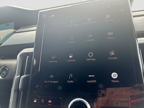 Used 2025 GMC Acadia Elevation FWD image 28