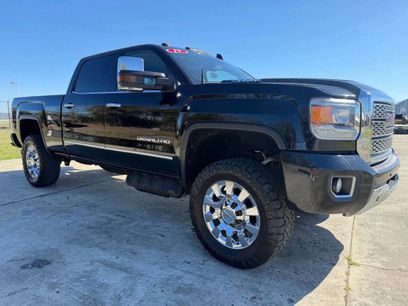 Used 2019 GMC Sierra 2500 Denali w/ Duramax Plus Package