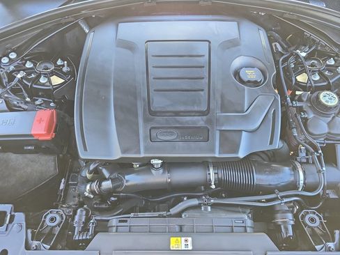 Certified 2026 Land Rover Range Rover Velar S AWD/4WD image 31
