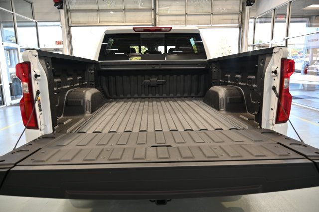 New 2026 Chevrolet Silverado 1500 RST w/ Redline Edition AWD/4WD image 8