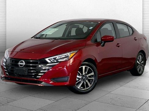 Used 2025 Nissan Versa SV w/ Trunk Package FWD image 14