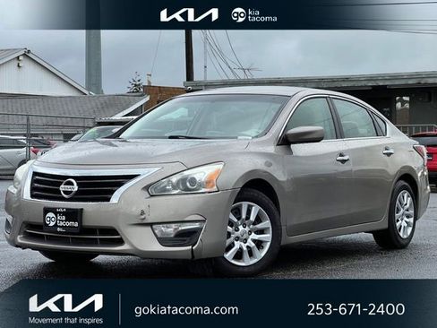 Used 2014 Nissan Altima 2.5 S w/ Display Audio Package image 1