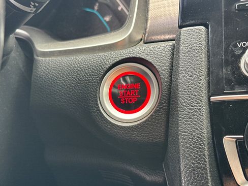 Used 2020 Honda Civic EX image 32