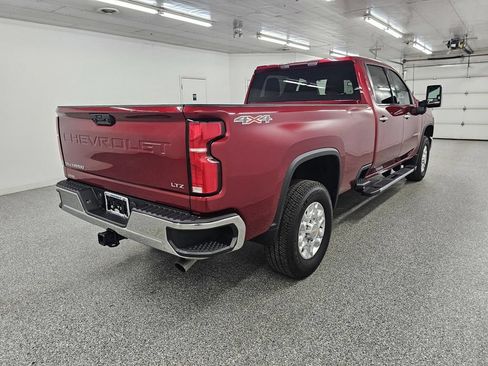Used 2026 Chevrolet Silverado 2500 LTZ w/ LTZ Convenience Package AWD/4WD image 4