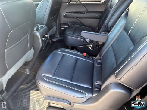 Certified 2024 GMC Acadia Elevation w/ Luxury Package image 16