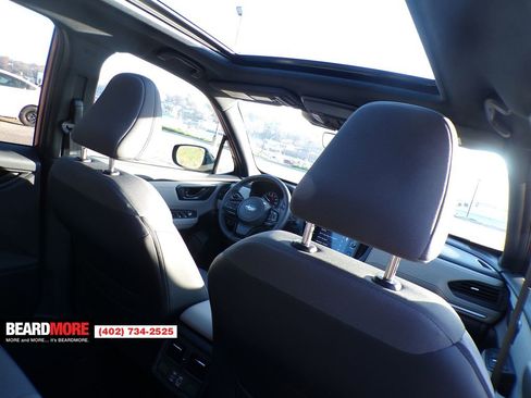 Used 2025 Subaru Forester Premium image 32
