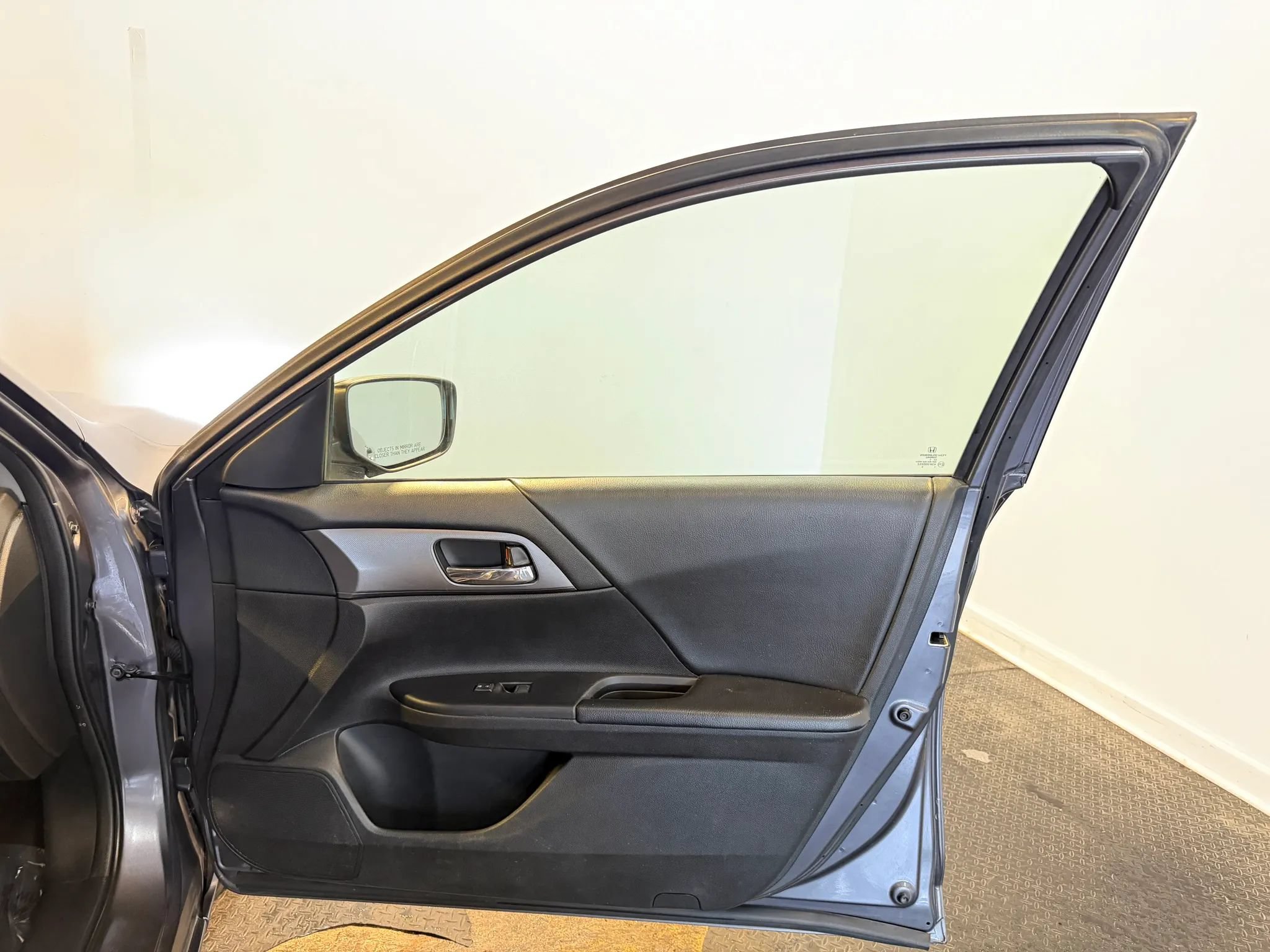 Used 2013 Honda Accord LX image 29