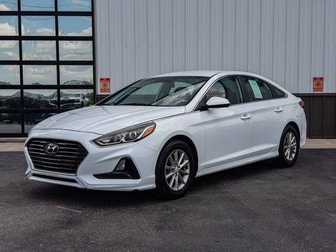 Used 2018 Hyundai Sonata SE FWD image 1