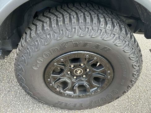 Certified 2024 Ford Bronco Wildtrak image 13