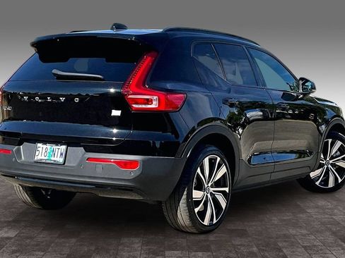 Used 2021 Volvo XC40 P8 Recharge w/ Advanced Package AWD/4WD image 14