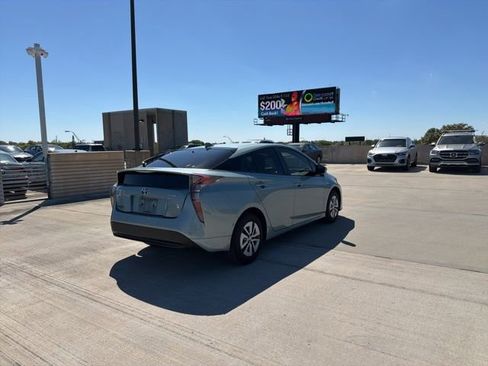 Used 2018 Toyota Prius Two w/ Prius Two Safety Plus Package image 3