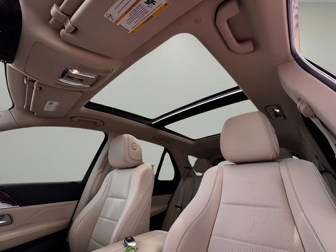 Used 2022 Mercedes-Benz GLE 350 image 18