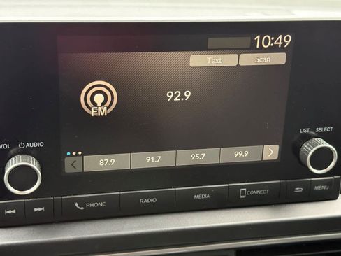 Used 2025 Honda Pilot Sport image 21
