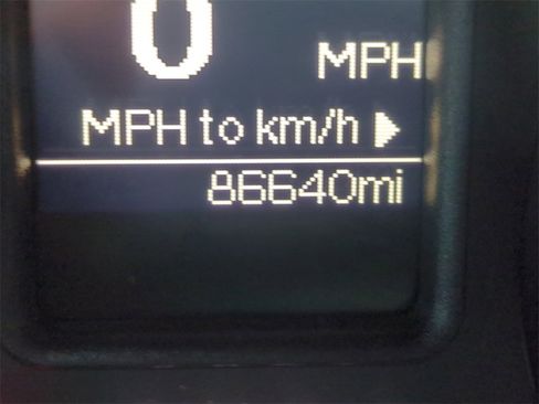 Used 2020 RAM 1500 Classic SLT image 30