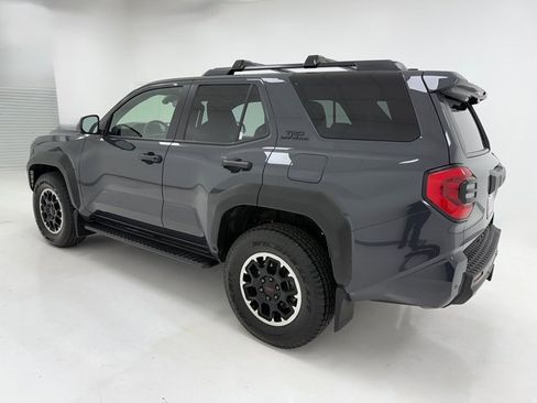 Used 2025 Toyota 4Runner TRD Off-Road Premium image 37