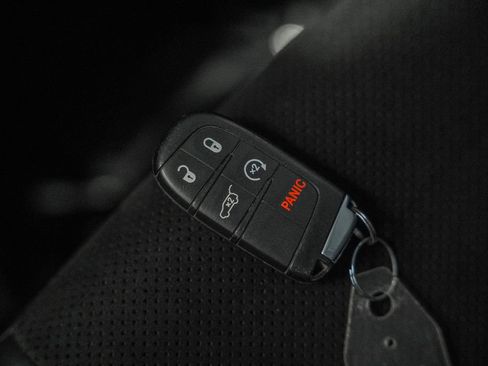 Used 2022 Dodge Durango R/T w/ Blacktop Package image 56