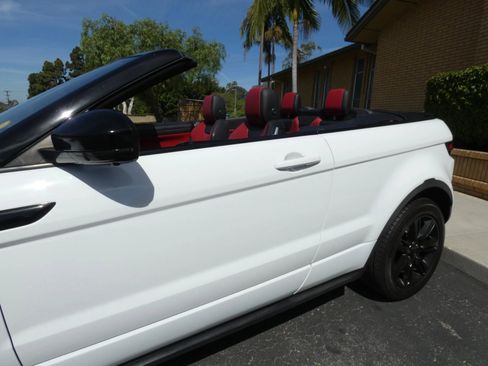 Used 2018 Land Rover Range Rover Evoque HSE Dynamic image 13