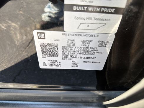 Used 2023 GMC Acadia SLT image 32