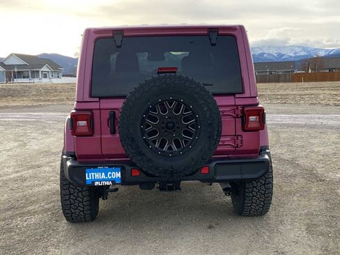 Used 2024 Jeep Wrangler Sahara w/ Technology Group image 13