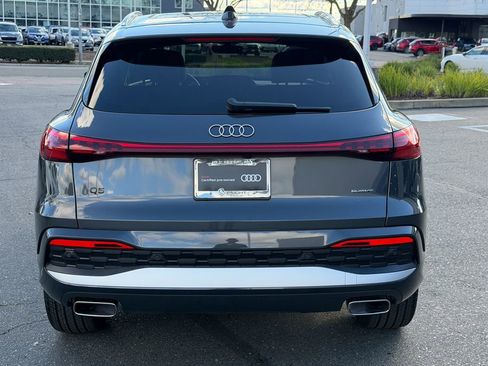 Used 2025 Audi Q5 Premium Plus w/ Premium Plus image 8