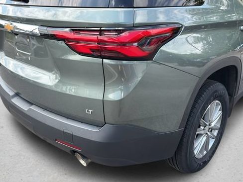 Used 2023 Chevrolet Traverse LT FWD image 35