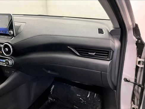 Used 2021 Nissan Sentra SV image 15