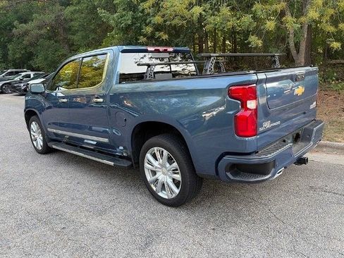 Used 2024 Chevrolet Silverado 1500 High Country w/ High Country Premium Package AWD/4WD image 5