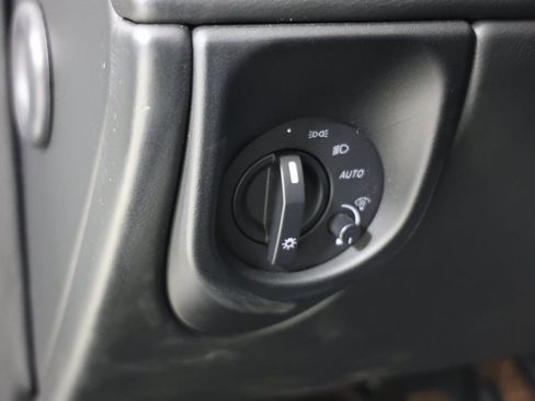 Used 2016 Aston Martin V8 Vantage GT image 21