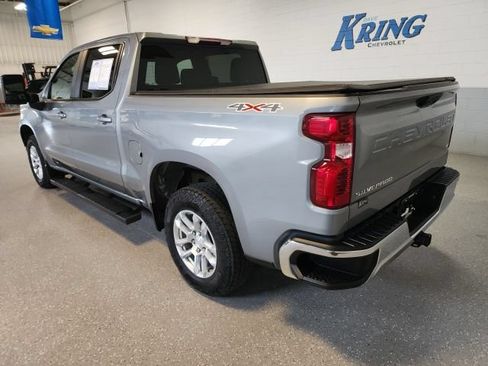 Used 2023 Chevrolet Silverado 1500 LT AWD/4WD image 3