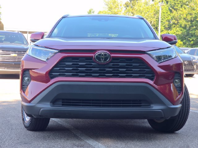 Used 2020 Toyota RAV4 XLE w/ Convenience Package AWD/4WD image 3