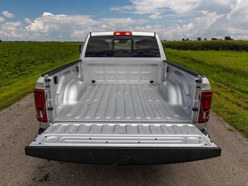 Used 2026 RAM 2500 Laramie AWD/4WD image 5