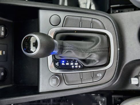 Used 2022 Hyundai Kona SEL FWD image 20